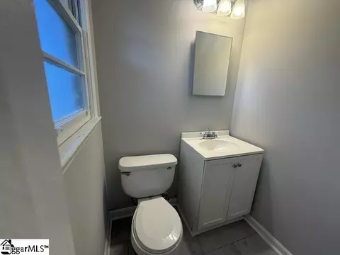 Bath - 8 Henry Ave, Honea Path, SC 29654 photo 3 of 3