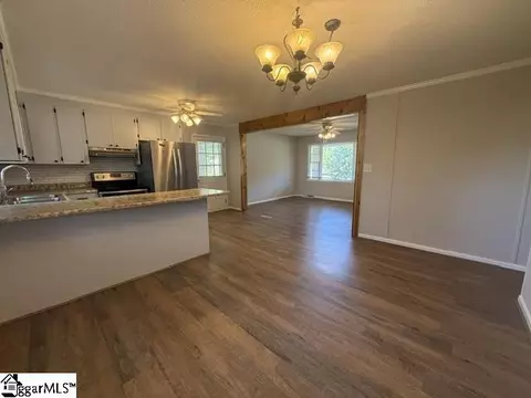 Living - 8 Henry Ave, Honea Path, SC 29654 photo 5 of 5