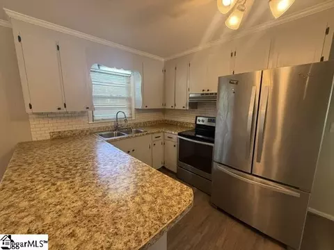 Kitchen - 8 Henry Ave, Honea Path, SC 29654 photo 2 of 2