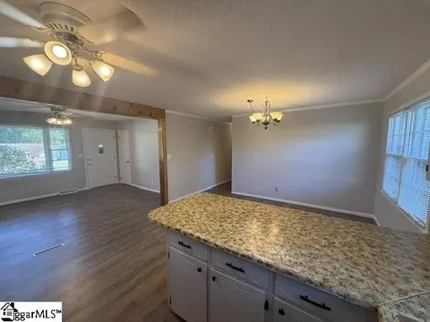 Living - 8 Henry Ave, Honea Path, SC 29654 photo 4 of 5