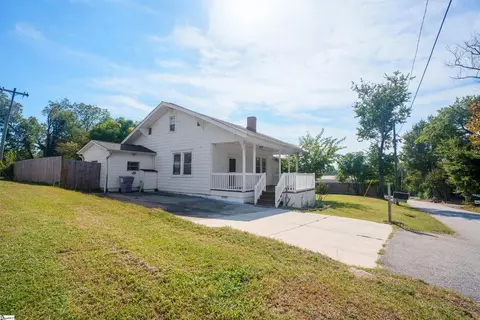 2402 Brown St, Seneca, SC 29678
