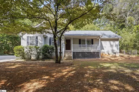 612 Crestwood Dr, Greenville, SC 29609