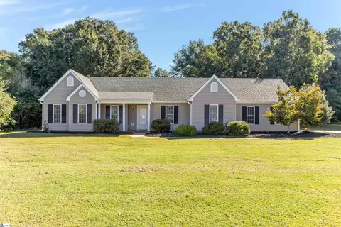 144 Hurst Ave, Anderson, SC 29625