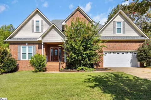 204 Brushy Meadow Dr, Greer, SC 29650