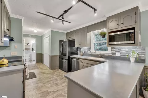 Kitchen - 215 E Shefford St, Greer, SC 29650 photo 2 of 3