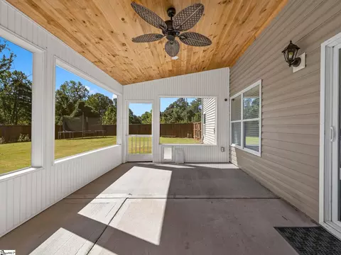 Exterior - 113 Foxcroft Ct, Easley, SC 29640 photo 4 of 11