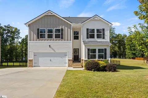202 Rushing Waters Dr, Inman, SC 29349