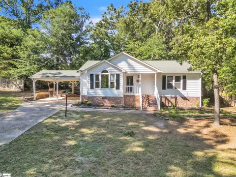 1001 Ikes Rd, Taylors, SC 29687