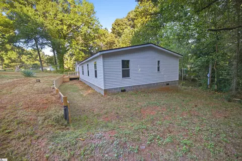 222 Sandi Cir, Pendleton, SC 29670 photo 2