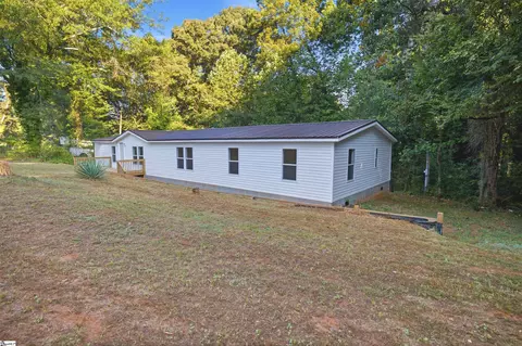 222 Sandi Cir, Pendleton, SC 29670 photo 3