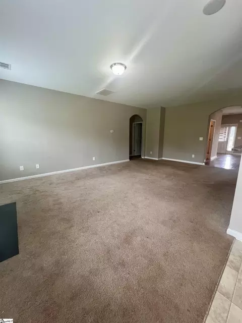 Living - 454 Lynnell Way, Moore, SC 29369 photo 2 of 2