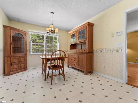 Dining - 119 Mockingbird Ln, Easley, SC 29640 photo 2 of 3