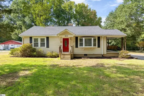 213 Oak Dr, Belton, SC 29627