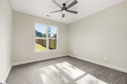 Bedroom - 264 River St, Duncan, SC 29334 photo 3 of 6