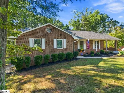Exterior - 500 Pinewood Dr, Pendleton, SC 29670 photo 2 of 10