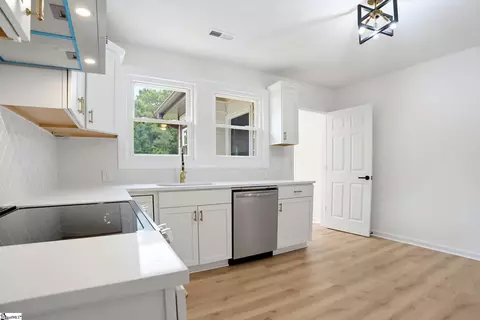 Kitchen - 23 Spring St, Pelzer, SC 29669 photo 2 of 5