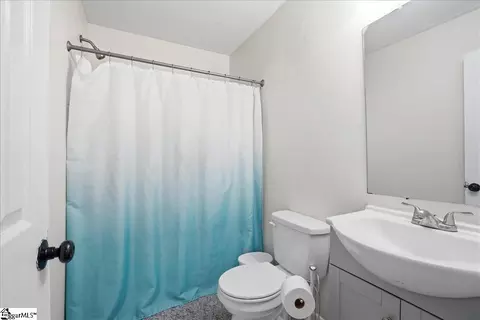 Bath - 106 Preston St, Easley, SC 29640 photo 1 of 1