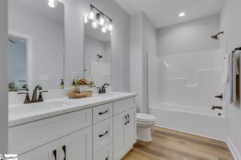 Bath - 110 N 6th St, Easley, SC 29640 photo 3 of 5