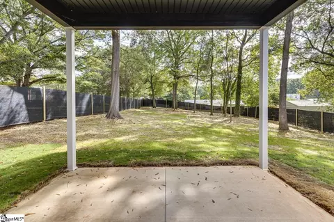 Exterior - 110 N 6th St, Easley, SC 29640 photo 4 of 8