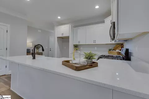 Kitchen - 110 N 6th St, Easley, SC 29640 photo 4 of 5
