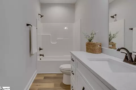 Bath - 110 N 6th St, Easley, SC 29640 photo 5 of 5