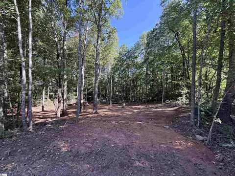 9 Starview Rd, Travelers Rest, SC 29609