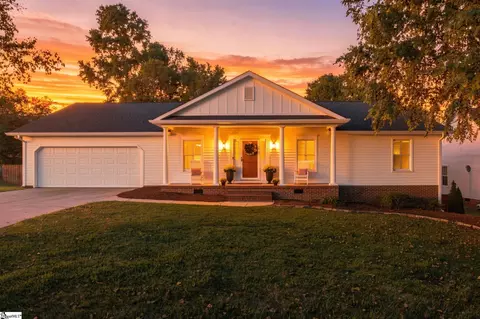 107 E Tugaloo Ct, Greenville, SC 29609