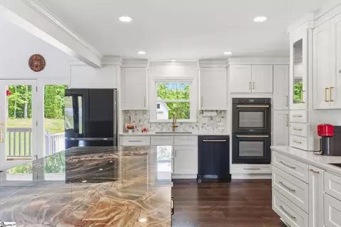 Kitchen - 241 Bramlett Rd, Greer, SC 29651 photo 2 of 5
