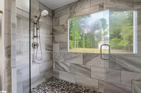 Bath - 241 Bramlett Rd, Greer, SC 29651 photo 4 of 5