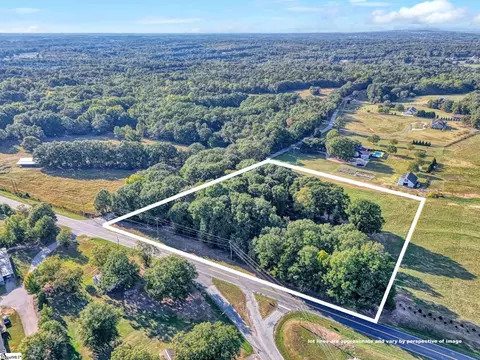 00 League Rd, Simpsonville, SC 29681
