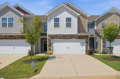 313 Cub Ct, Greenville, SC 29609