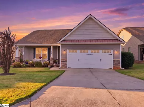 318 Stallion Rd, Greenville, SC 29617