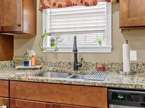 Kitchen - 503 Cornucopia Ln, Inman, SC 29349 photo 4 of 5