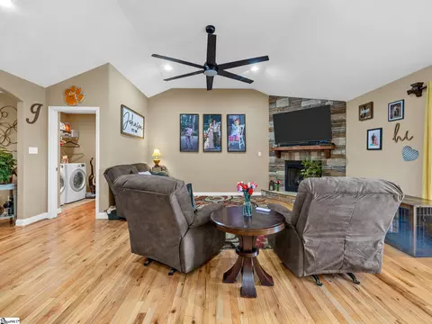 Living - 503 Cornucopia Ln, Inman, SC 29349 photo 1 of 1