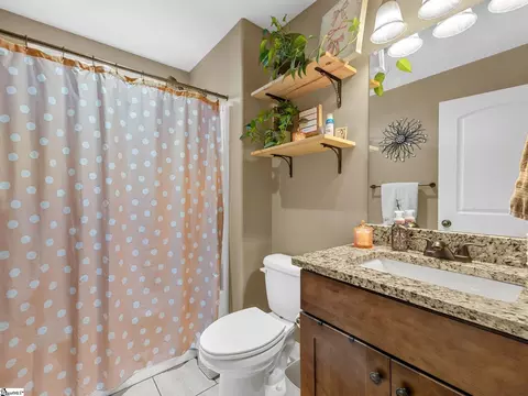 Bath - 503 Cornucopia Ln, Inman, SC 29349 photo 4 of 4