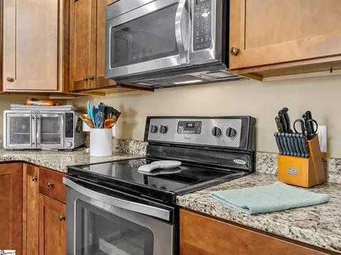 Kitchen - 503 Cornucopia Ln, Inman, SC 29349 photo 3 of 5