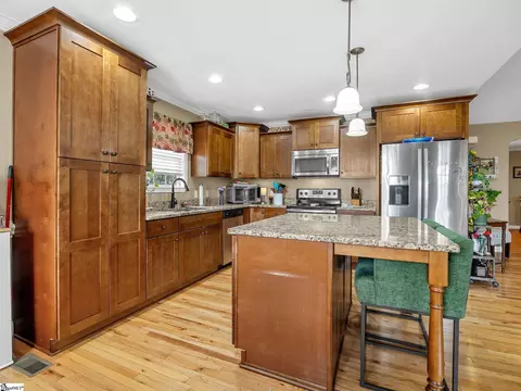 Kitchen - 503 Cornucopia Ln, Inman, SC 29349 photo 5 of 5
