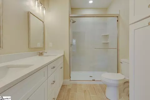 Bath - 105 Springview Dr, Anderson, SC 29625 photo 1 of 4