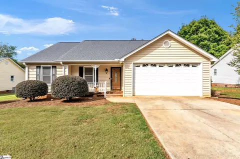 308 Fairwood Dr, Greenville, SC 29617