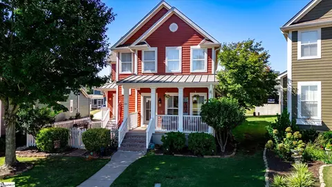204 Ridenour Ave, Greenville, SC 29617