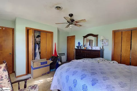 Bedroom - 103 Mcmanis Ln, Pickens, SC 29671 photo 9 of 9
