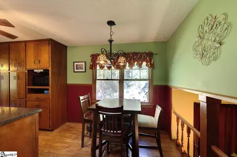 Dining - 103 Mcmanis Ln, Pickens, SC 29671 photo 2 of 2