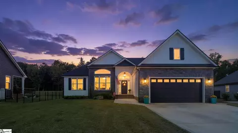 59 Worthmore Ct, Travelers Rest, SC 29690