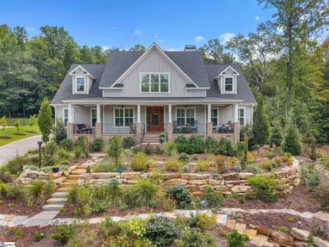 13 Pinerock Dr, Travelers Rest, SC 29690
