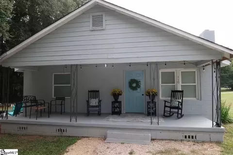 110 Jasper St, Cowpens, SC 29330