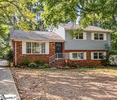 502 Camelot Dr, Spartanburg, SC 29301