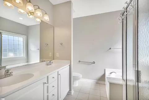 Bath - 118 Shipyard Cir, Anderson, SC 29621 photo 1 of 4