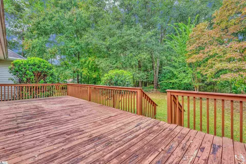 Exterior - 319 Cedar Bluff Dr, Moore, SC 29369 photo 2 of 5