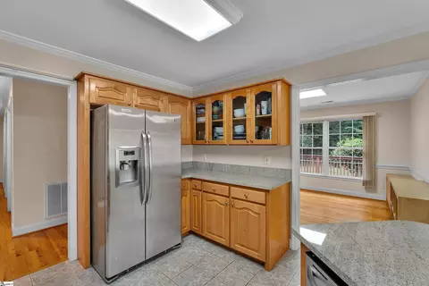 Kitchen - 319 Cedar Bluff Dr, Moore, SC 29369 photo 3 of 3