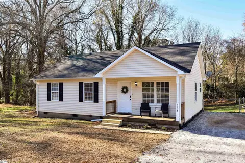 234 South St, Woodruff, SC 29388